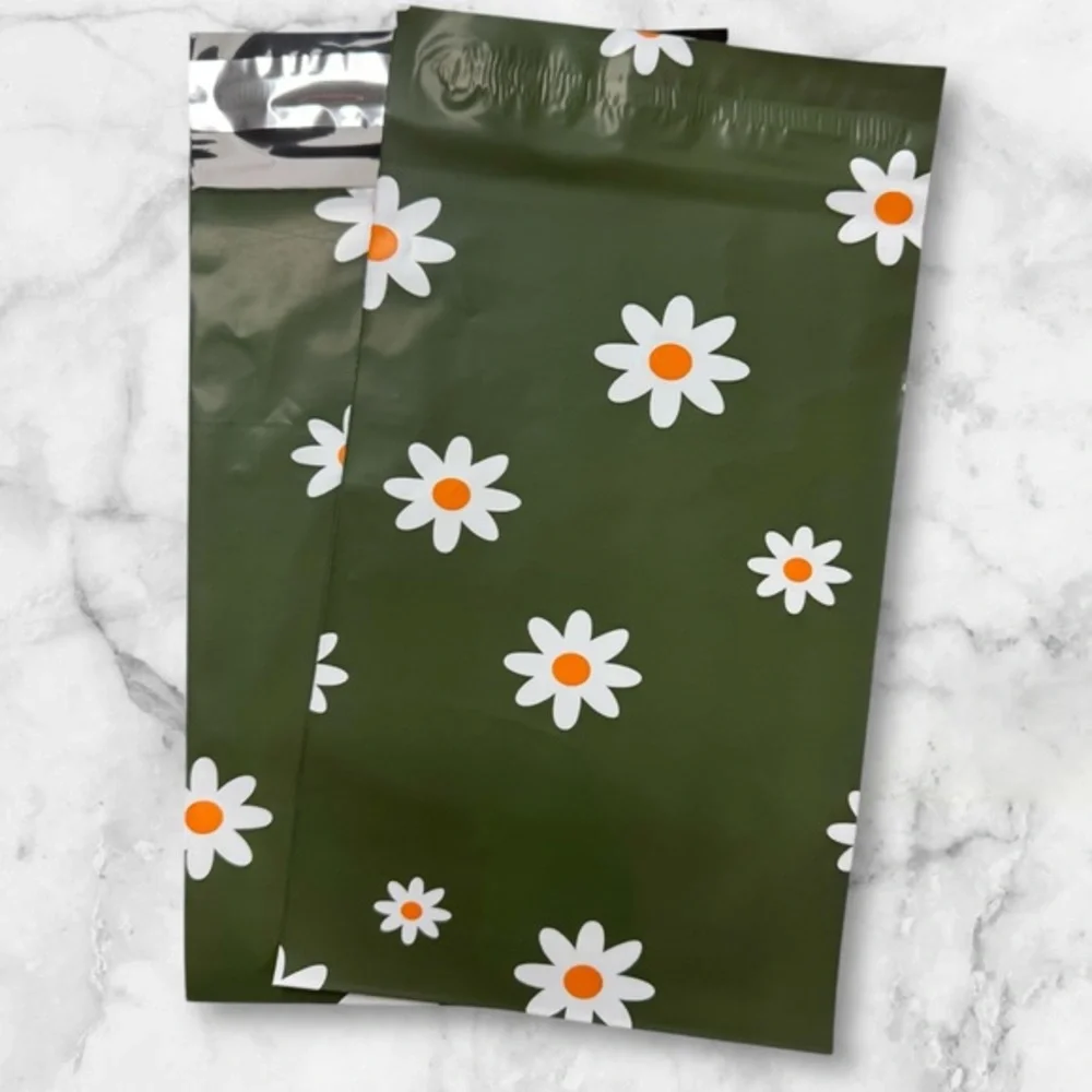 (10) 6x9 Spring Flowers Poly Mailers*
